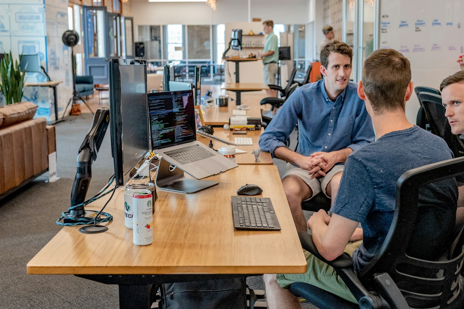 Agentic outbound AI system orchestrating signal-adaptive B2B sales outreach across email, LinkedIn, and ads