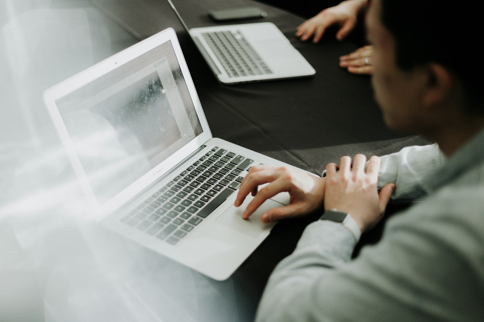 Buying Committee Detection definition explanation B2B revenue glossary 2026